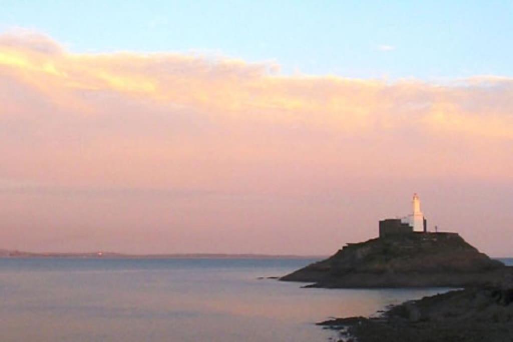 Mumbles - Modern Apartment With Panoramic Sea Views Oystermouth Extérieur photo